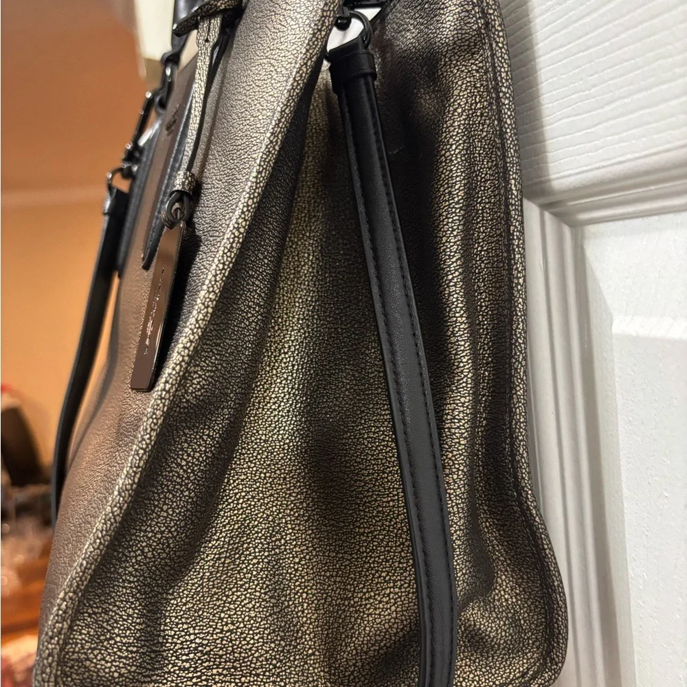 Coach G1481-33859 Crosby Carryall Metallic Gold Crackle Leather/Gunmetal Hrdware - Picture 2 of 16